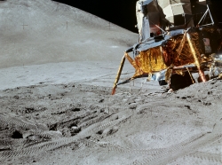 apollo 15 lunar module falcon 2