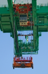 container crane operation los angeles