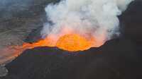 fissure 8 lava fountain pulses to heights of 165 ft within a cin