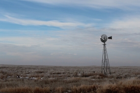 photo-winter-morning-with-windmill-south-dakota