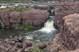 Falls of the Big Souix River in Falls Park