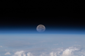 the moon sets below earths horizon 11