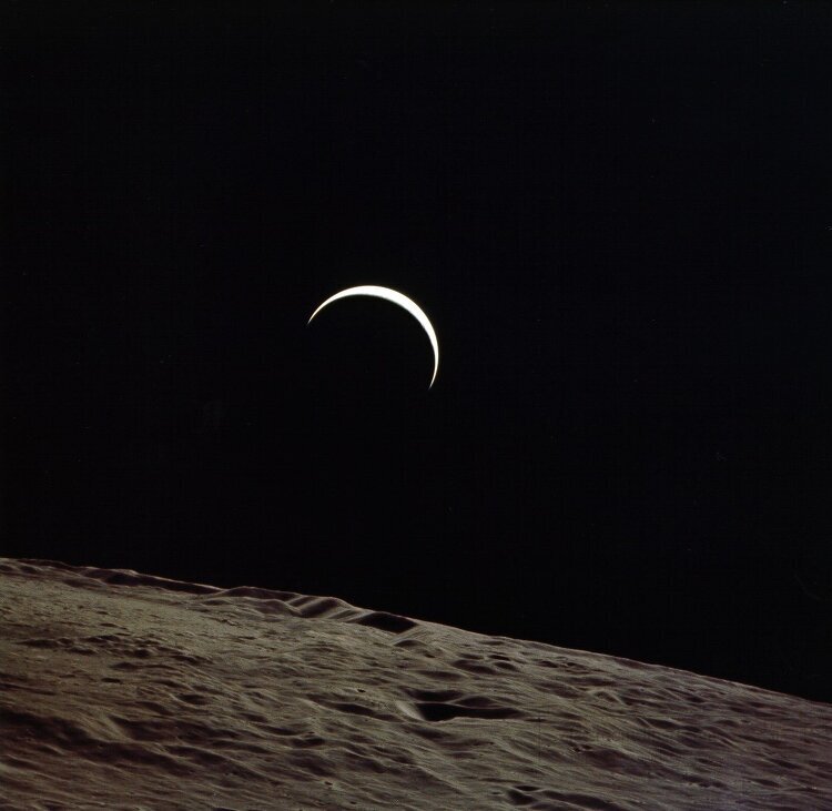 Earthrise from the moon apollo 15