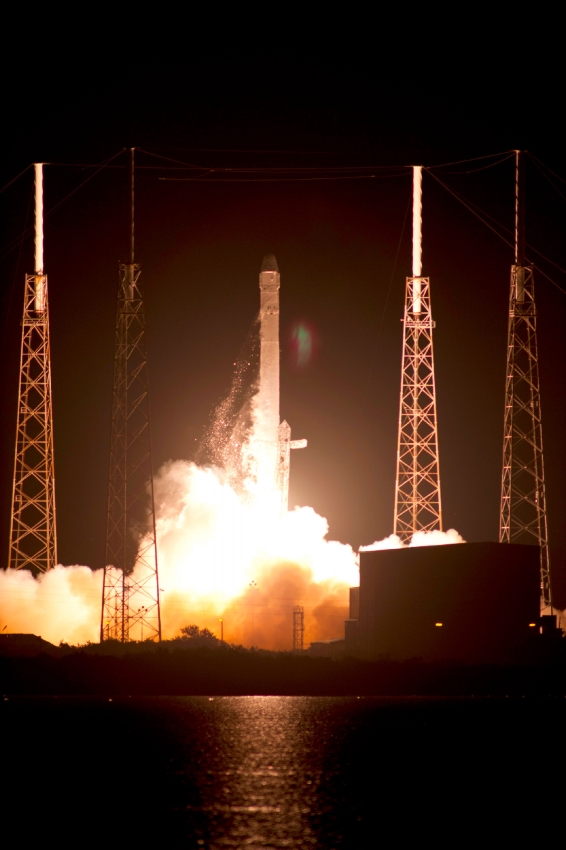 the spacex falcon 9 launches 1