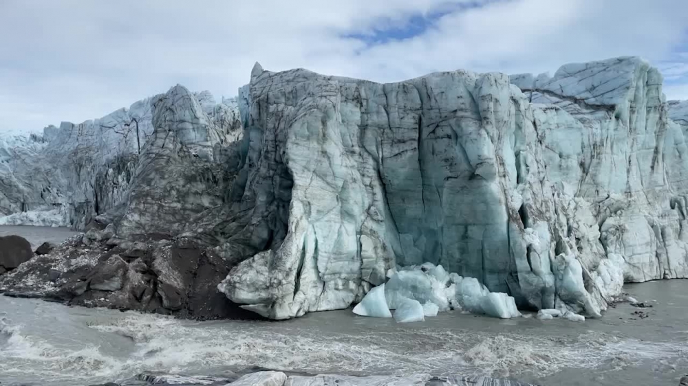 oceans melting greenland glacier study