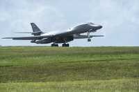 A B-1B Lancer lands