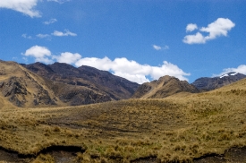 andes mountains in peru 014