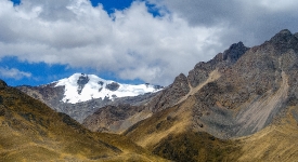 andes mountains in peru 032