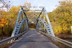 bridge located in falls village connecticut