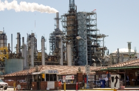 california oil refinery