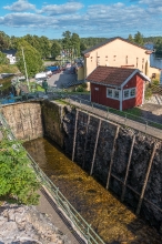 Canal-lock-at-the-aqueduct-in-Sweden