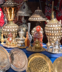 decorative metal plates and silver boxes on the market in Marrak