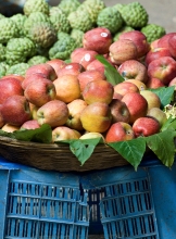 fresh apple in market mumbai india