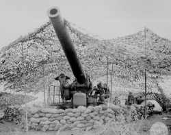 Front view of 240mm howitzer of Battery