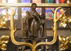 gold gate interior cathedral prague