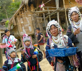 karen tribe village thailand 1032A