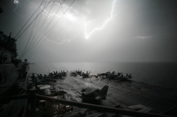 lightning storms persian gulf 067