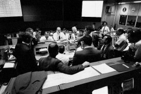 mission control during final 24 hours of apollo 13 mission