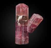 photo of mineral elbaite is one of mineral the best-known members of mineral the tourmaline mineral family