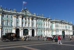 photo winter palace hermitage st petersburg russia