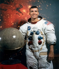 portrait of lmp fred haise