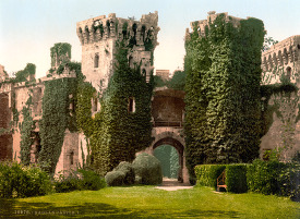 Raglan Castle I England historical print