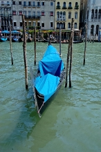 Single Gondola Grand Canal Venice Italy 8410 copy