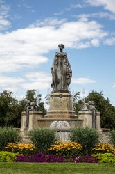 thatcher-memorial-fountain-at-the-esplanade-in-city-park-denver-