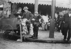 typical errand boy  1909