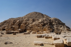 unas-pyramid-saqqara-complex-photo-image-1323