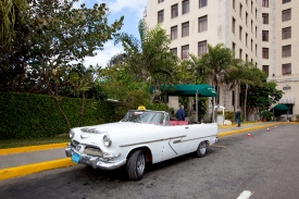 vintage car at Hotel Nacional in Havana