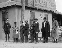 waiting in line to vote november 4 1924