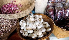 Whole Garlic and Cloves of Garlic