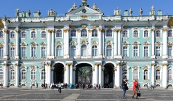 Winter Palace view from Dvortsovaya Square 