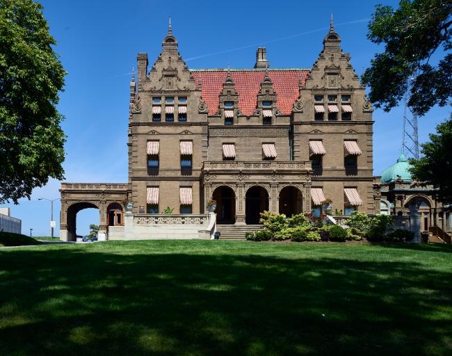  Pabst Mansion