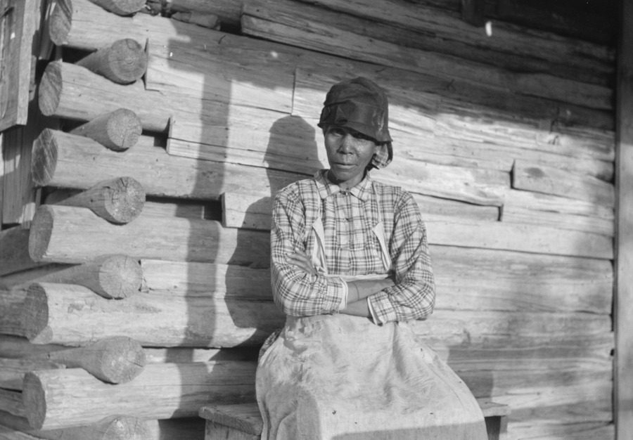 Aunt Sally old midwife Gees Bend Alabama 1939