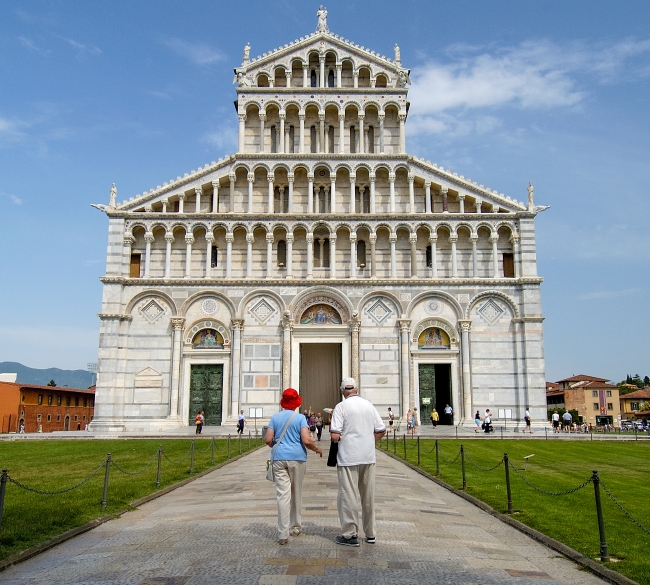 Bapistry And Cathedral Duomo Pisa Italy 