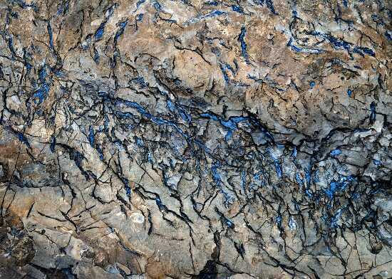 blue color in vein of rocks