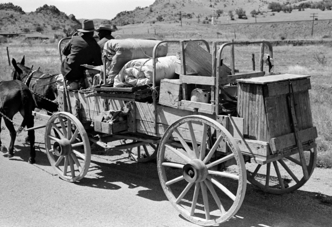 Chuck and bedroll wagon