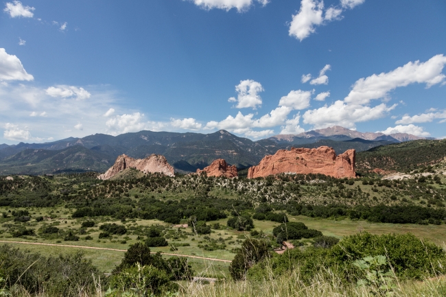 distant-view-of-the-garden-of-the-gods