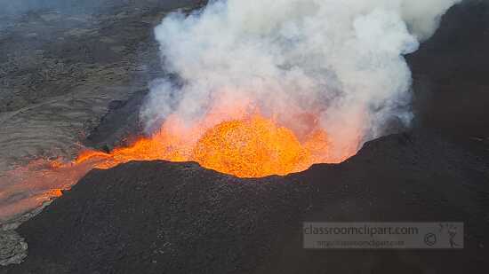 fissure 8 lava fountain pulses to heights of 165 ft within a cin