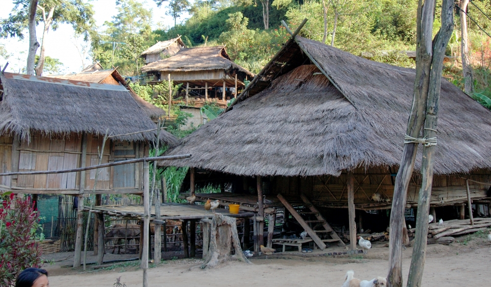 karen tribe village thailand 1001b