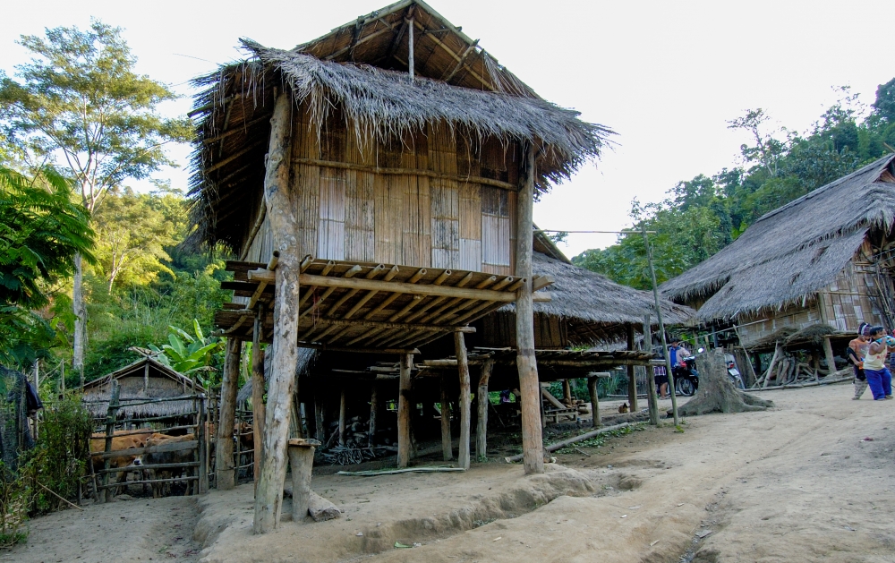 karen tribe village thailand 1038a