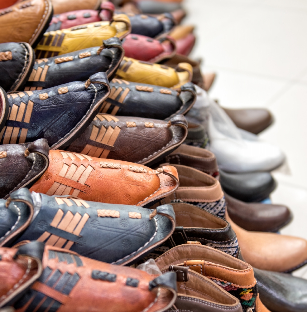 Leather Moroccan shoes for sale in souk Morocco 5891