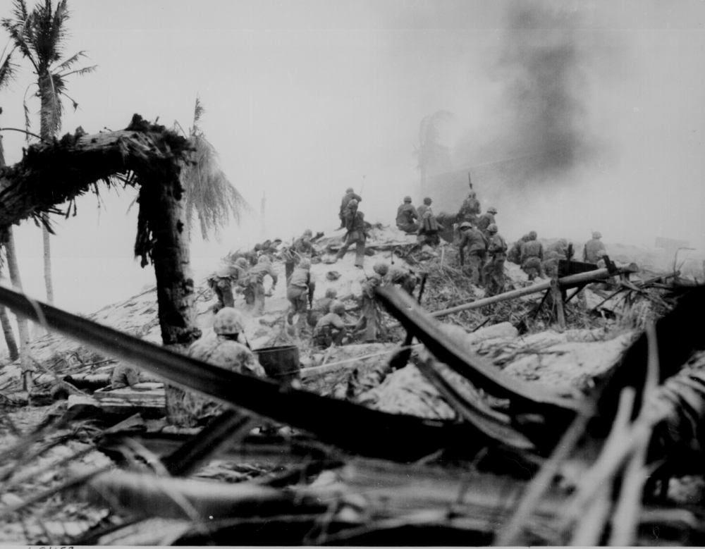 Marines storm Tarawa Gilbert Islands