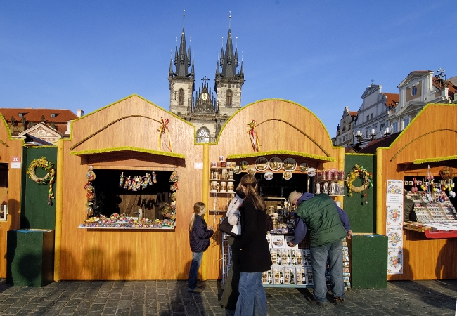 outdoor shops along the old town square