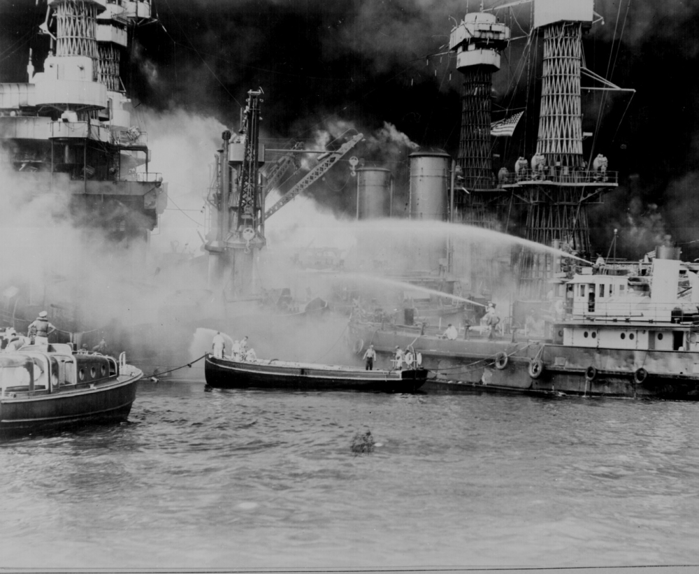 Pearl Harbor T H taken by surprise during the Japanese aerial attack