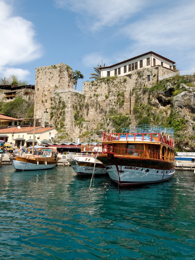 Photo Boats In Beautiful Harbor Old Town Kaleici In Antalya Turk