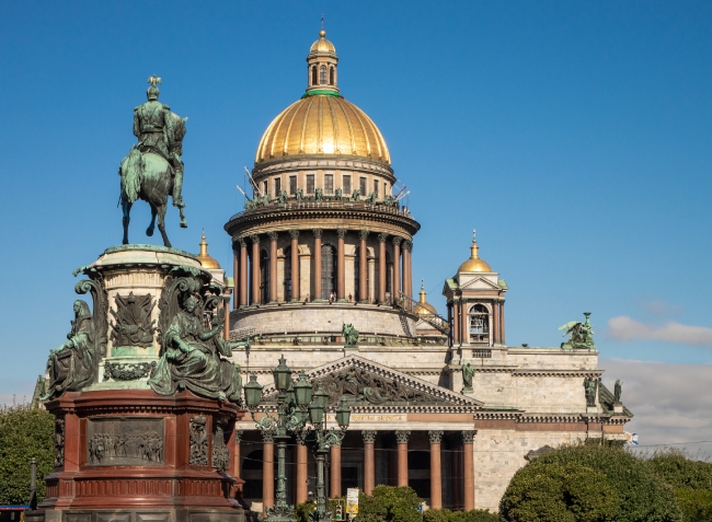 photo exterior st Isaacs Cathedral st petersburg russia