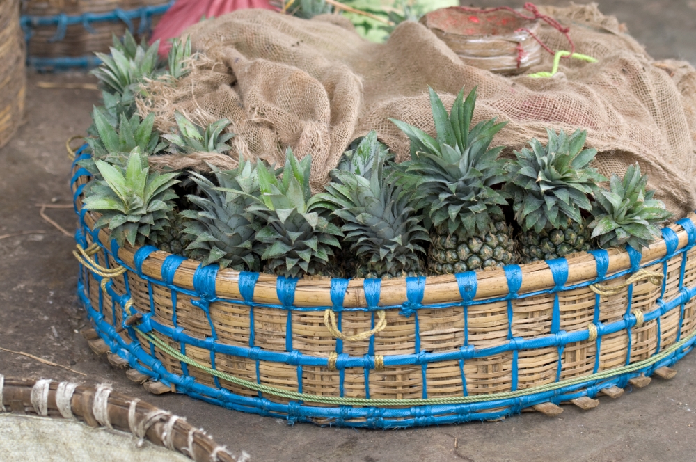 Photo Pineapples Mumbai India
